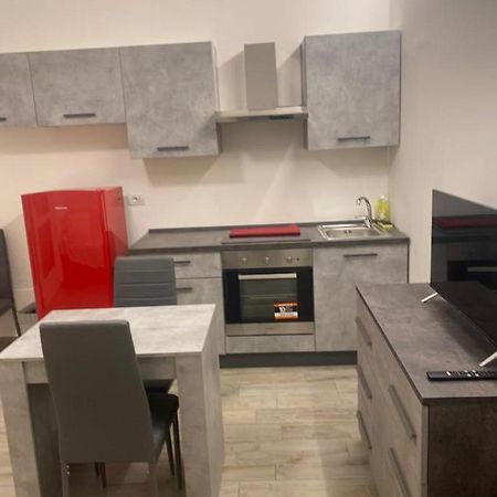 Senza Pensieri Residence Zero Carlo Urbino Crema Bagian luar foto