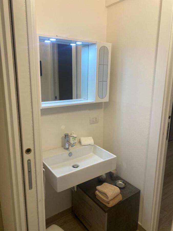 Senza Pensieri Residence Zero Carlo Urbino Crema Bagian luar foto